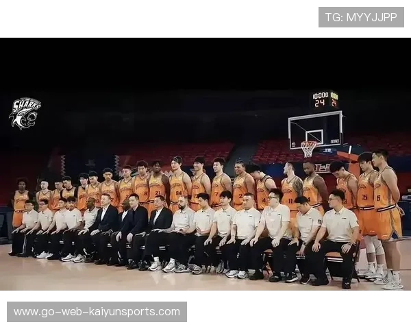 季后赛临近，七支队伍争夺四强席位！，季后赛几支队伍